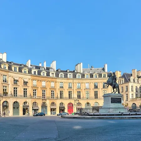 Vendome Apartment *